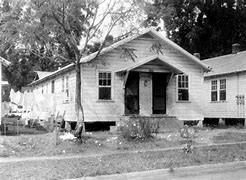 Dale Mabry Field Barracks