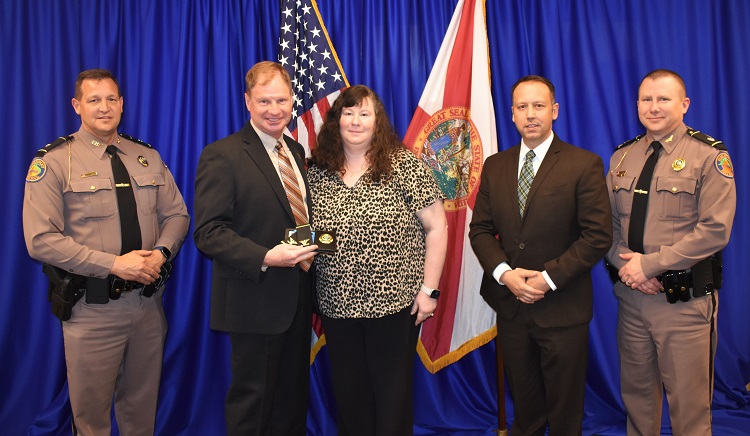 Gary L. Howze sworn in as FHP Director