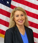 Directora de Asuntos Externos Melanie Mowry Etters
