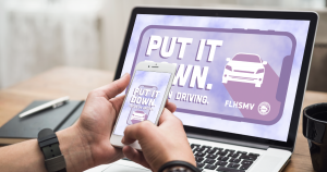 Put it down, focus on driving computer wallpaper preview